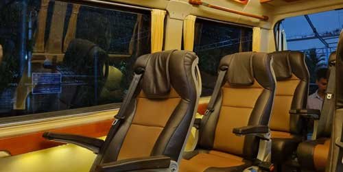 ultra luxury van taxi, luxury tempo taxi