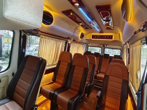 Executive Tempo Traveller in Kochi – Kerala Tempo Hire for Groups