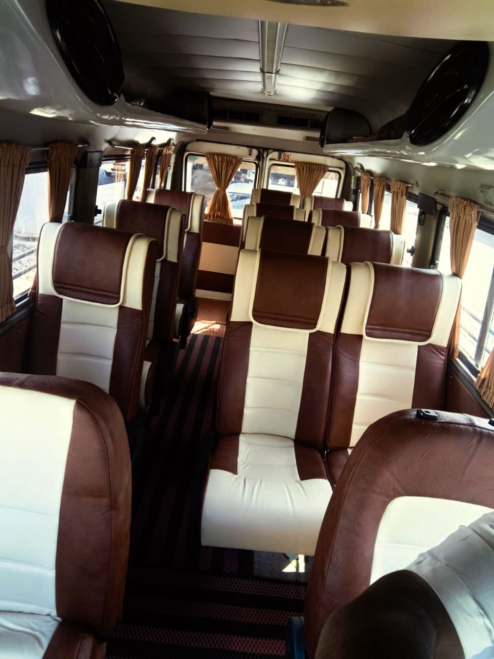 17 seater tempo traveller, 17 seater bus rent, 17 seater tempo traveller interior