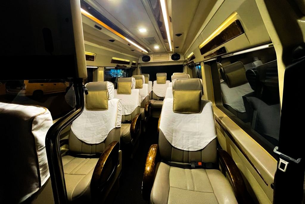 kerala luxury tempo charges, best tempo traveller