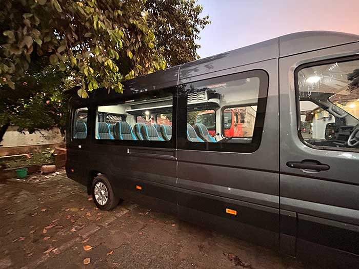 ernakulam urbania taxi book