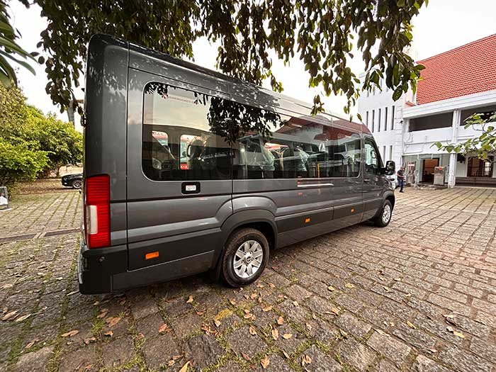 hire a urbania kerala, kochi luxury urbania